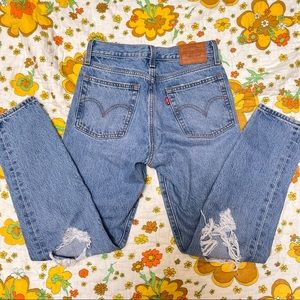 Levi’s wedgie straight leg jeans